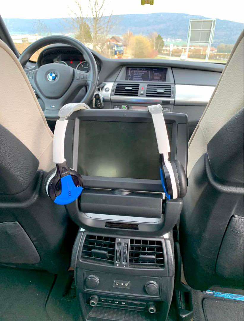 
								BMW X5 M40d  BMW X5 M40d en très bonne état, 240000km, année 2010 full									