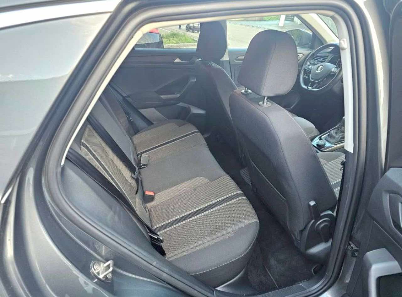 
								Volkswagen T-Roc 2.0 TDI 4Motion – 4×4 – Fiable et bien entretenu full									