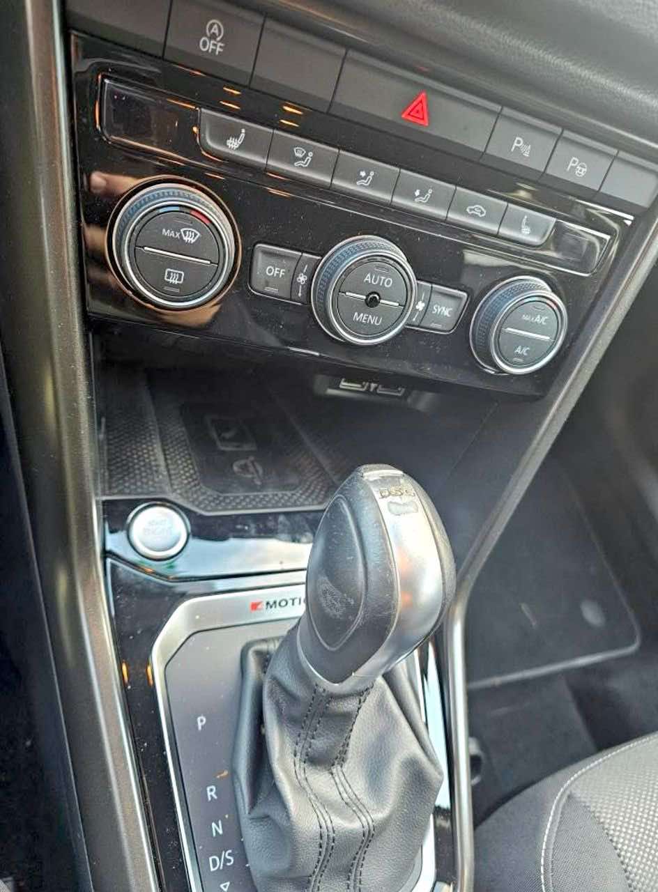 
								Volkswagen T-Roc 2.0 TDI 4Motion – 4×4 – Fiable et bien entretenu full									